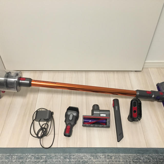 おすすめ Dyson - Dyson cyclone V10 fluffy 格安販売中 -educationaudience.com