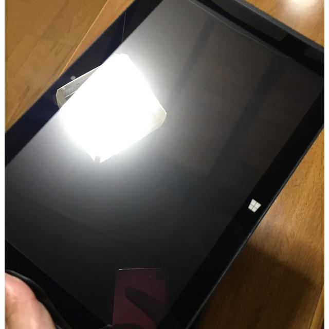 富士通(フジツウ)のARROWS Tab Q506/ME 超美品！！ スマホ/家電/カメラのPC/タブレット(タブレット)の商品写真