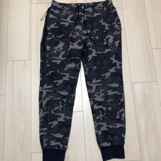 ナイキ(NIKE)のL NIKE TECH FLEECE CAMO PANTS ネイビー(その他)