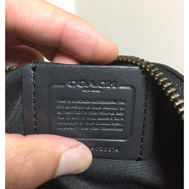 COACH(コーチ)のcoach セカンドバッグ 美品 元箱なし 訳あり 本皮 レザー ブラック  メンズのバッグ(セカンドバッグ/クラッチバッグ)の商品写真