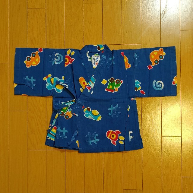 mikihouse(ミキハウス)のMIKI HOUSE 甚平 100㎝ キッズ/ベビー/マタニティのキッズ服男の子用(90cm~)(甚平/浴衣)の商品写真