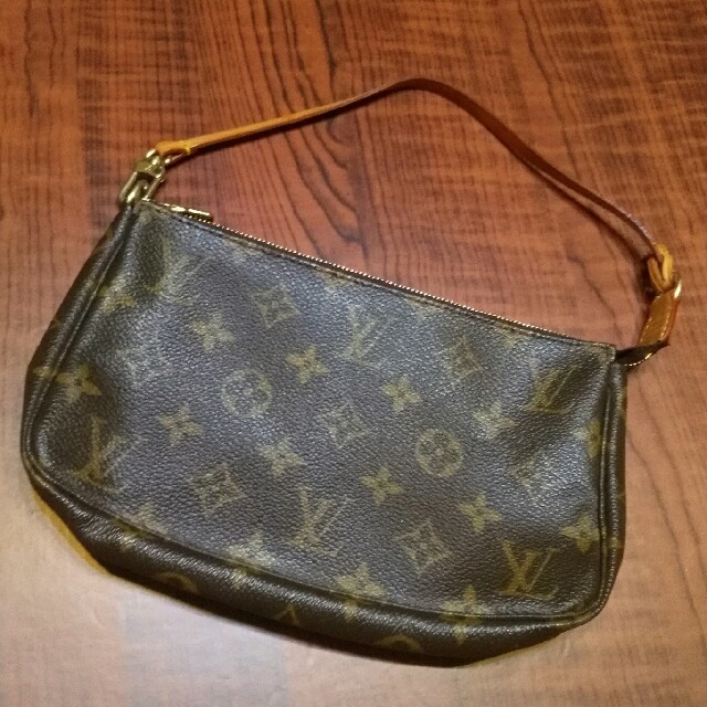 LOUIS VUITTON(ルイヴィトン)の【セール】VUITTON♡ミニバッグ レディースのバッグ(ハンドバッグ)の商品写真