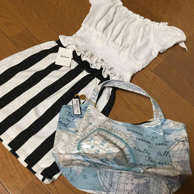 Lily Brown(リリーブラウン)の専用出品 レディースのトップス(Tシャツ(半袖/袖なし))の商品写真