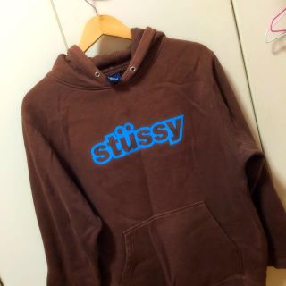 ステューシー(STUSSY)のstussy♡パーカー(パーカー)