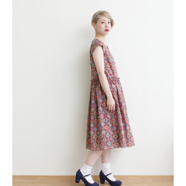 Dot&Stripes CHILDWOMAN(ドットアンドストライプスチャイルドウーマン)のリバティプリント ワンピース レディースのワンピース(ひざ丈ワンピース)の商品写真