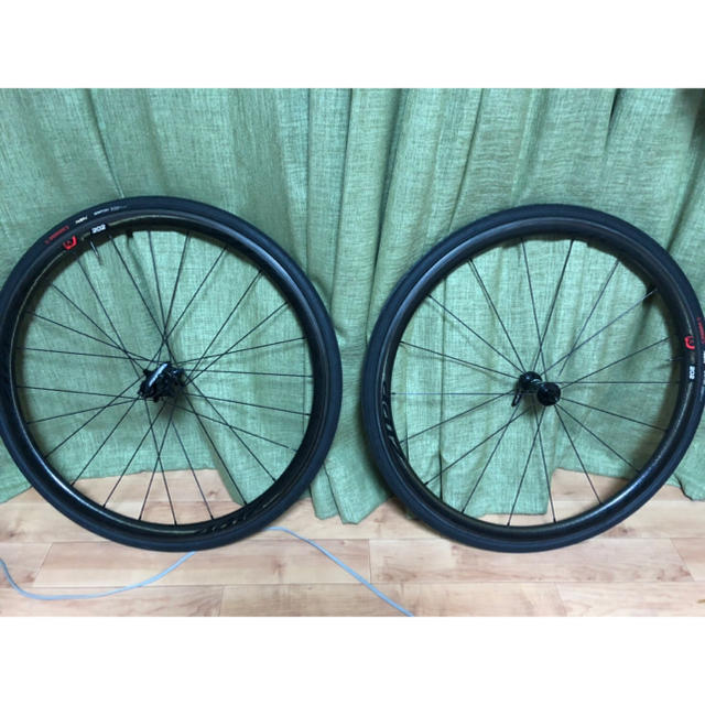 ZIPP 202 クリンチャー カーボン ホイール