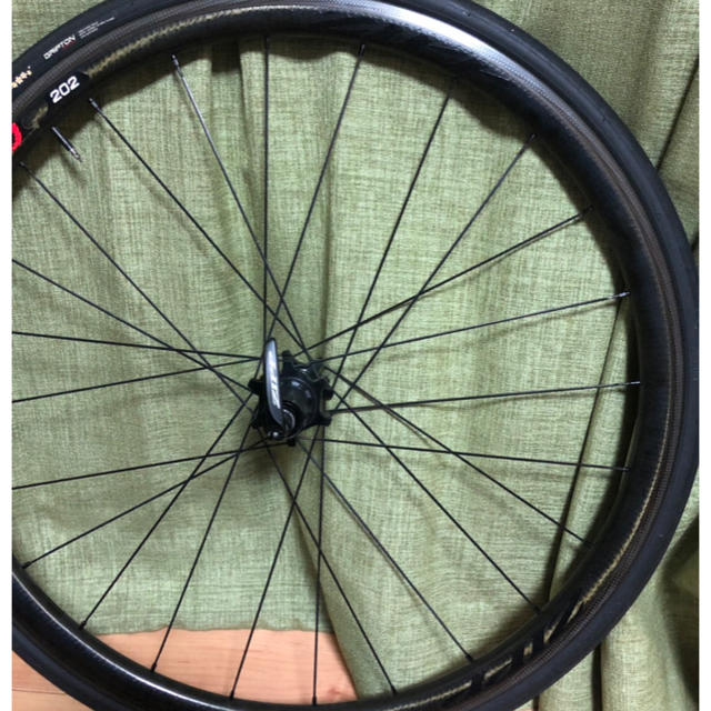 ZIPP 202 クリンチャー カーボン ホイール