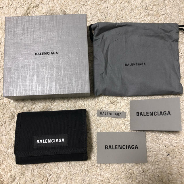 新品 balenciaga (バレンシアガ) エクスプローラー 3つ折り財布