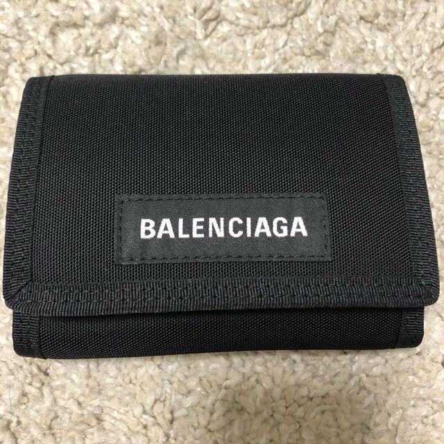 新品 バレンシアガ BALENCIAGA 3つ折り財布 エクスプローラー ブラック