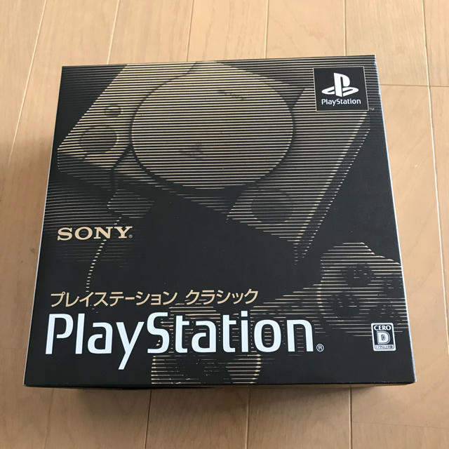 PlayStation(プレイステーション)のPlayStation クラシック 新品 プレイステーション エンタメ/ホビーのゲームソフト/ゲーム機本体(家庭用ゲーム機本体)の商品写真