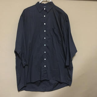 アパルトモンドゥーズィエムクラス(L'Appartement DEUXIEME CLASSE)のMINITZ SHIRT　オーバーシャツ　黒　　　ENFOLD(シャツ/ブラウス(長袖/七分))