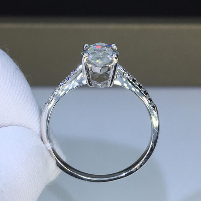 🉐18k 🉐モアサナイト1.5ct💍の通販 by mi'🤗25日〜2月10日まで休暇出荷は中旬以後順次発送😊｜ラクマ