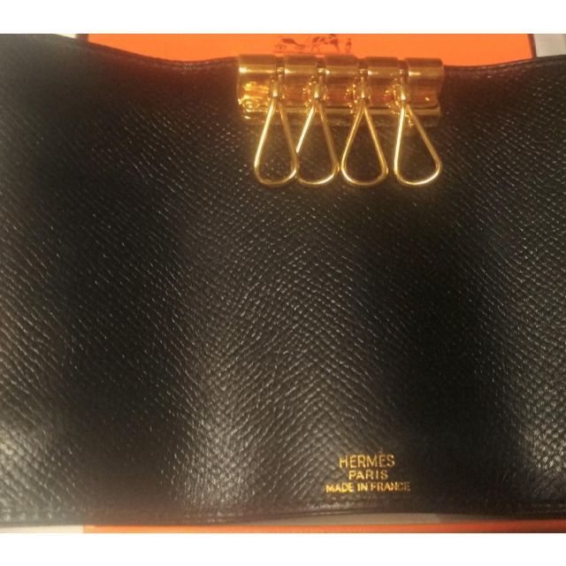 Hermes - 新品🎁エルメス 4連キーケース 男女兼用 ゴールド金具 黒色 革の通販 by The たま肉球299s｜エルメスならラクマ