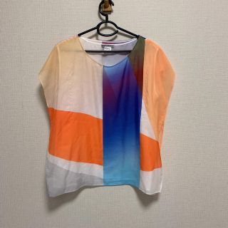 イッセイミヤケ(ISSEY MIYAKE)の【中古美品】イッセイミヤケ カットソー M-Lサイズ相当(カットソー(半袖/袖なし))