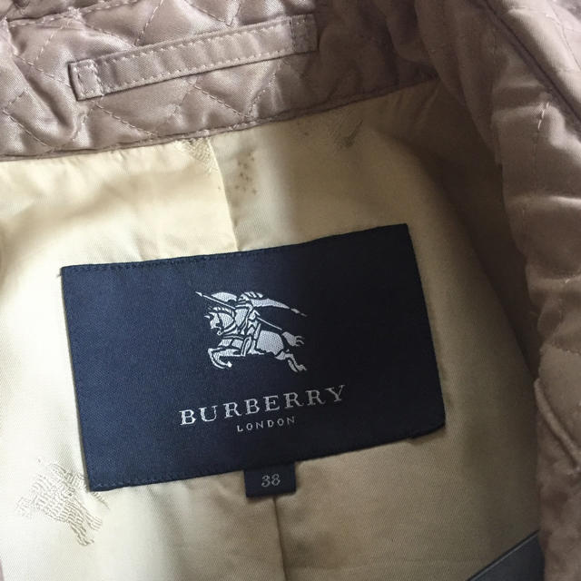 BURBERRY(バーバリー)のバーバリー ロンドン トレンチコート レディースのジャケット/アウター(トレンチコート)の商品写真