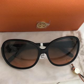 トリーバーチ(Tory Burch)のTORY BURCH ⭐️ サングラス 新品(サングラス/メガネ)