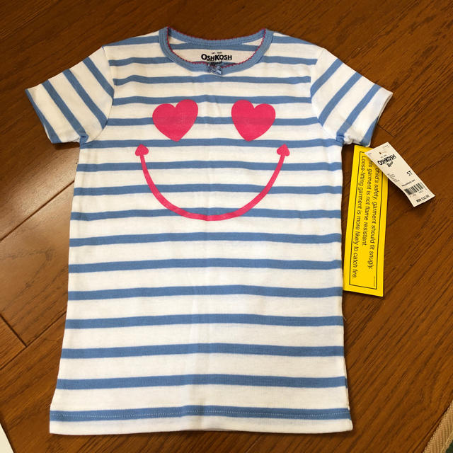 OshKosh(オシュコシュ)のT-shirt 女の子用 キッズ/ベビー/マタニティのキッズ服女の子用(90cm~)(Tシャツ/カットソー)の商品写真