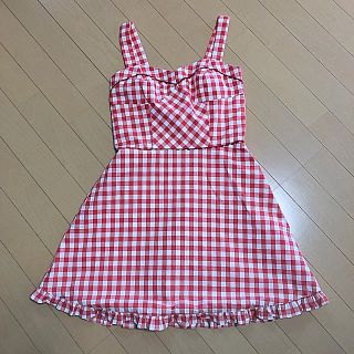 デイシー(deicy)のdeicy・ギンガムチェック赤ワンピース！美品(ひざ丈ワンピース)