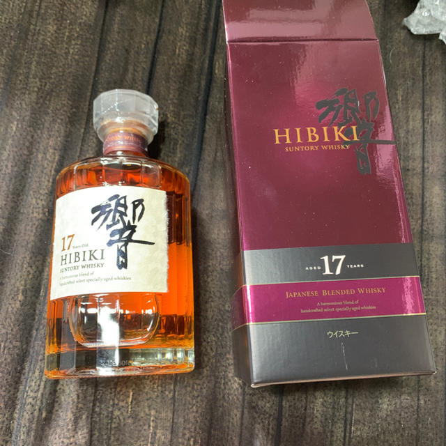 響17年 新品未開封 700ml