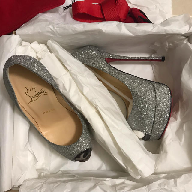 最新コレックション Christian Louboutin 美品 35ハーフ ハイヒール