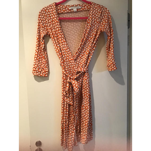 Diane Von Furstenberg ダイアン ラップワンピース ニューヨークブランド 美品 シルク膝丈ワンピースの通販 By Lalas Shop ダイアンフォンファステンバーグならラクマ