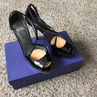 スチュワートワイツマン(Stuart Weitzman)のスチュワートワイツマン 23〜23.5 美品激安(サンダル)