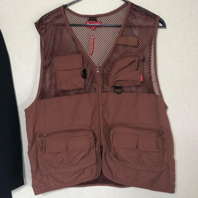 Supreme(シュプリーム)のSUPREME VEST メンズのトップス(ベスト)の商品写真