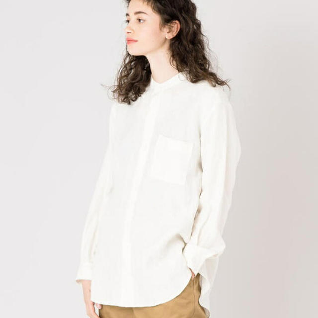 COMOLI(コモリ)のオーラリー  リネンギャバジンバンドカラーシャツ 18SS レディースのトップス(シャツ/ブラウス(長袖/七分))の商品写真
