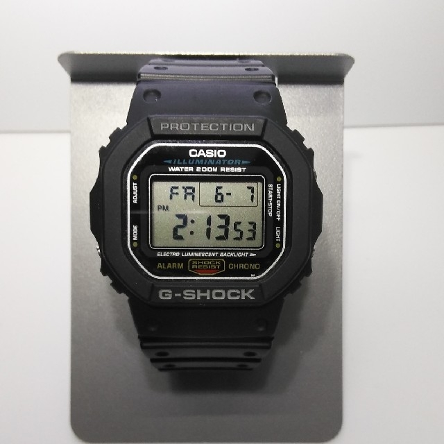 G-SHOCK(ジーショック)のG-SHOCK　３２２９　DW5600 メンズの時計(腕時計(デジタル))の商品写真