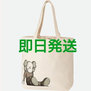 ユニクロ(UNIQLO)のユニクロ カウズ トート ｕt UNIQLO kaws(トートバッグ)