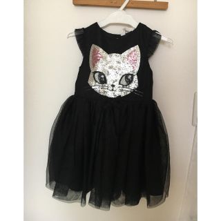 エイチアンドエム(H&M)の猫ちゃん柄黒ワンピ(ドレス/フォーマル)