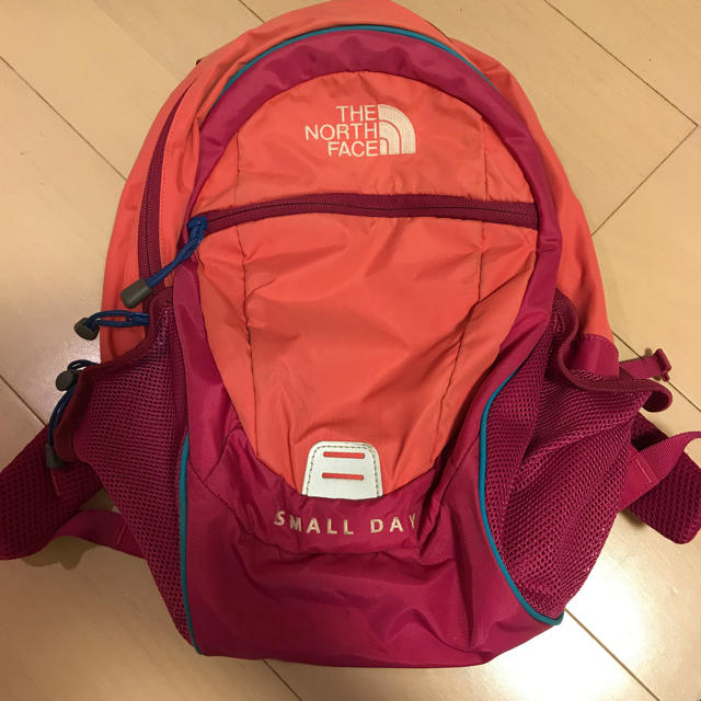 THE NORTH FACE(ザノースフェイス)のノースフェイスリュック キッズ/ベビー/マタニティのこども用バッグ(リュックサック)の商品写真