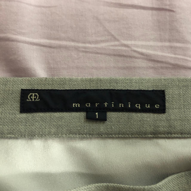 martinique Le Conte(マルティニークルコント)の【martinique】レースタイトスカート ライトグレー レディースのスカート(ひざ丈スカート)の商品写真
