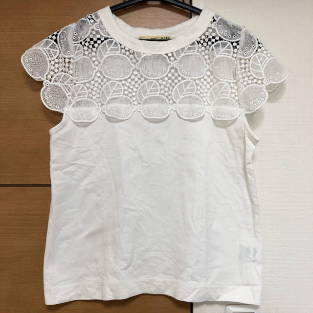 プープレ　レモン刺繍Tシャツ