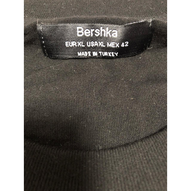 Bershka(ベルシュカ)のベルシュカ Tシャツ メンズのトップス(Tシャツ/カットソー(半袖/袖なし))の商品写真