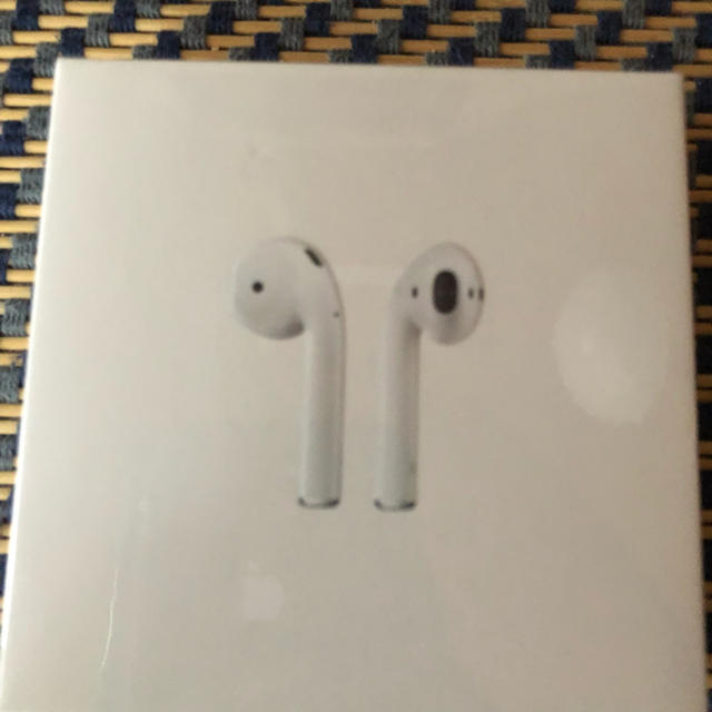 新品 未開封 Apple Air Pods 第二世代 MRXJ2J/A購入時期2019年06月上旬