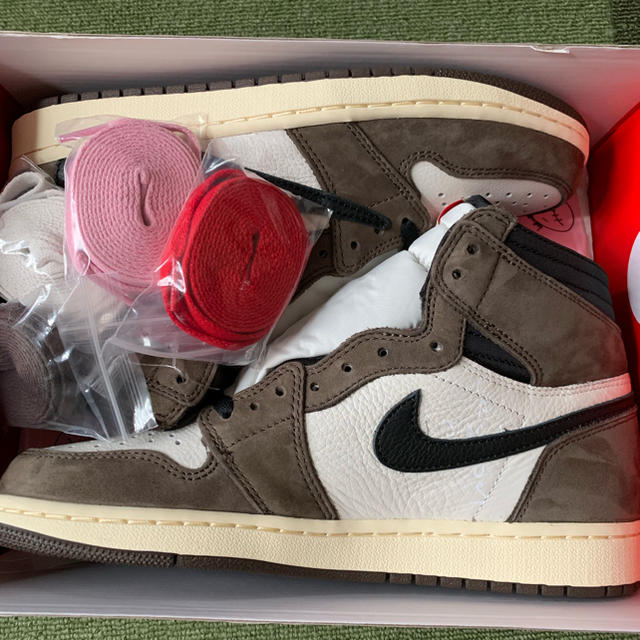 NIKE(ナイキ)のNike air Jordan1 og Travis Scott 26.5cm メンズの靴/シューズ(スニーカー)の商品写真