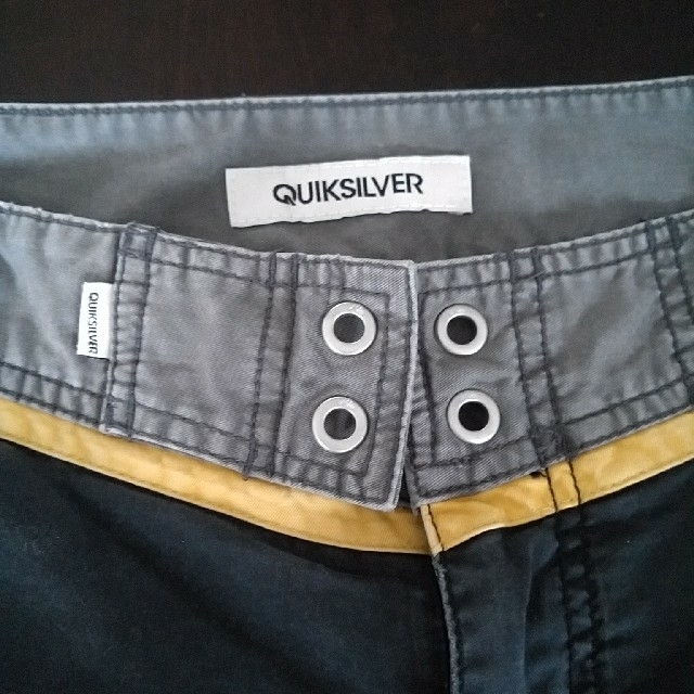 QUIKSILVER(クイックシルバー)のクイックシルバー QUIKSILVER ショートパンツ メンズのパンツ(ショートパンツ)の商品写真