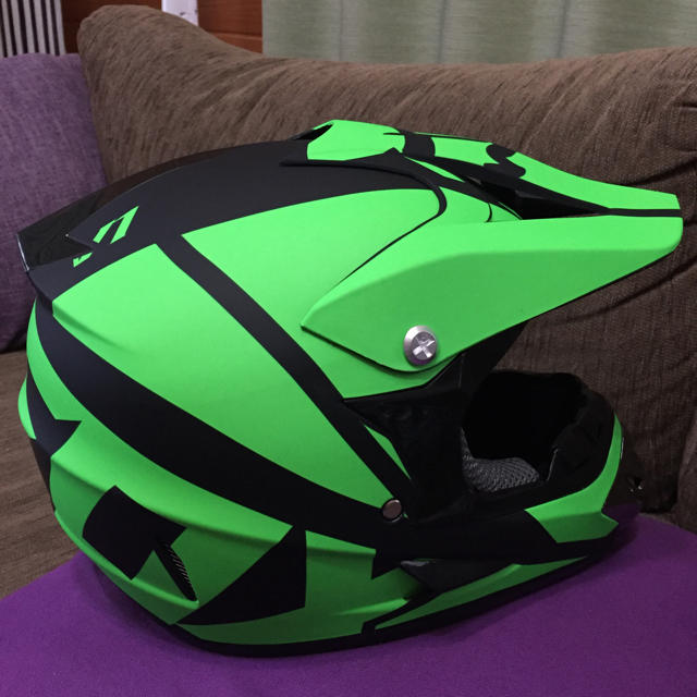 オフロード ヘルメット 自動車/バイクのバイク(ヘルメット/シールド)の商品写真