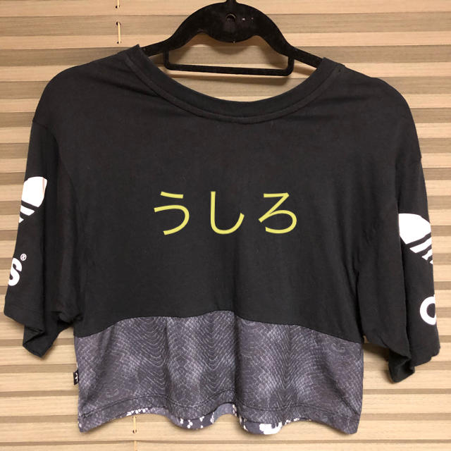 adidas(アディダス)のアディダス ショート丈Ｔシャツ レディースのトップス(Tシャツ(半袖/袖なし))の商品写真