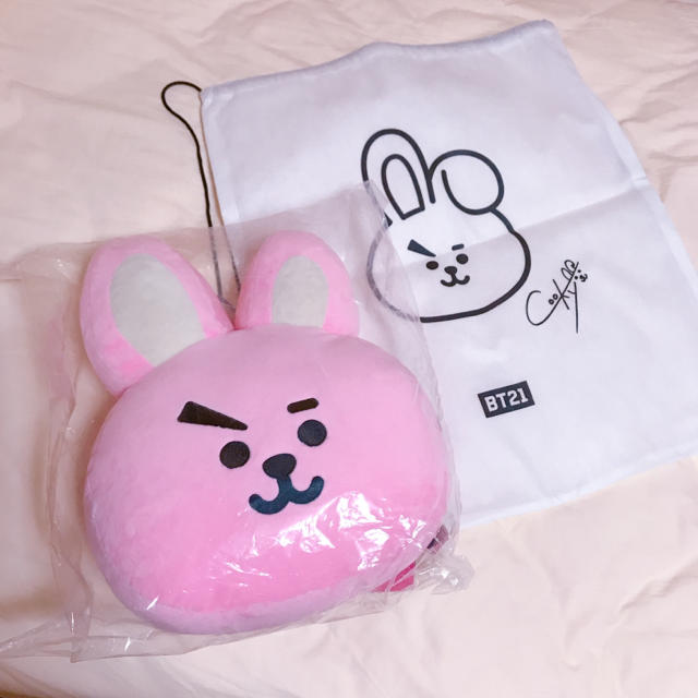 BT21 COOKY クッション 30cm エンタメ/ホビーのCD(K-POP/アジア)の商品写真