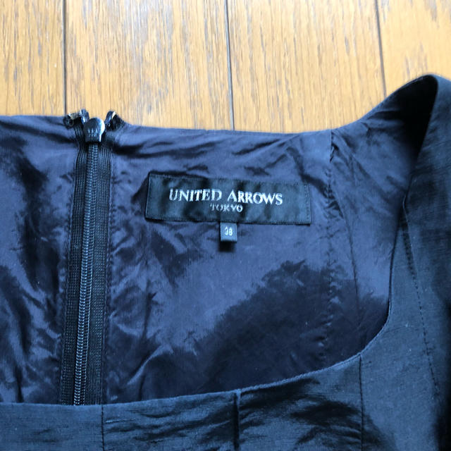 UNITED ARROWS(ユナイテッドアローズ)のUnited Arrows ワンピース 黒 サイズ 38 レディースのワンピース(ひざ丈ワンピース)の商品写真