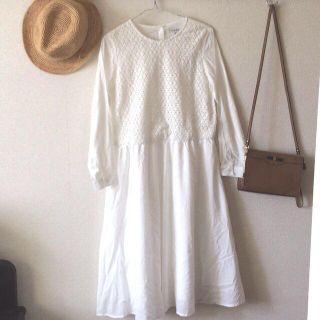 グローバルワーク(GLOBAL WORK)の新品タグ付き♪レース切替ワンピース♡(ひざ丈ワンピース)