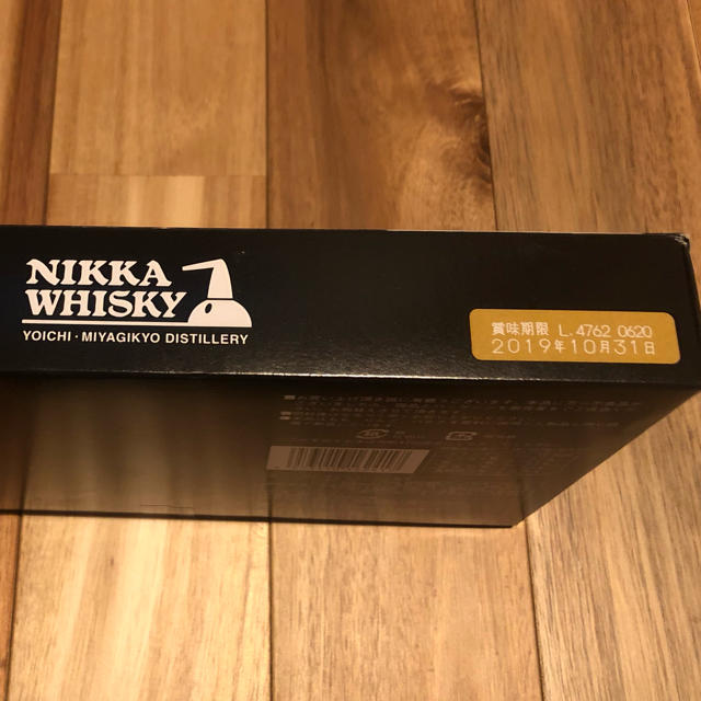 ニッカウヰスキー(ニッカウイスキー)のNIKKA WHISKY（ニッカウヰスキー）カマンベールチーズラングドシャ 9枚 食品/飲料/酒の食品(菓子/デザート)の商品写真