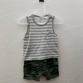 ベビーギャップ(babyGAP)の【はるるん様】ドッキングロンパース タンクトップ×迷彩パンツ(ロンパース)