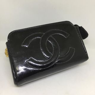 シャネル(CHANEL)の【CHANEL】コスメポーチ★　ココマーク　シャネル　エナメル　黒色(ポーチ)