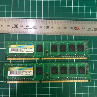 DDR3-1333 4GB×2枚(含送料200円)(PCパーツ)