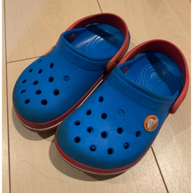 crocs(クロックス)のCROCS クロックス キッズ C8-9 キッズ/ベビー/マタニティのベビー靴/シューズ(~14cm)(サンダル)の商品写真