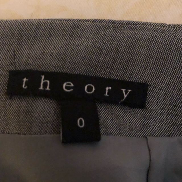 Theory luxe(セオリーリュクス)のtheory juxe スーツ レディースのフォーマル/ドレス(スーツ)の商品写真