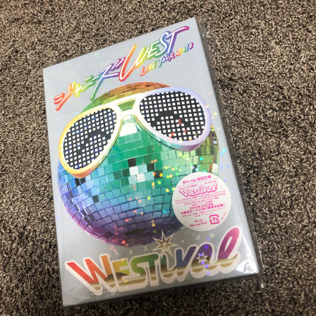 ジャニーズWEST(ジャニーズウエスト)のwestival BluRay  エンタメ/ホビーのDVD/ブルーレイ(ミュージック)の商品写真